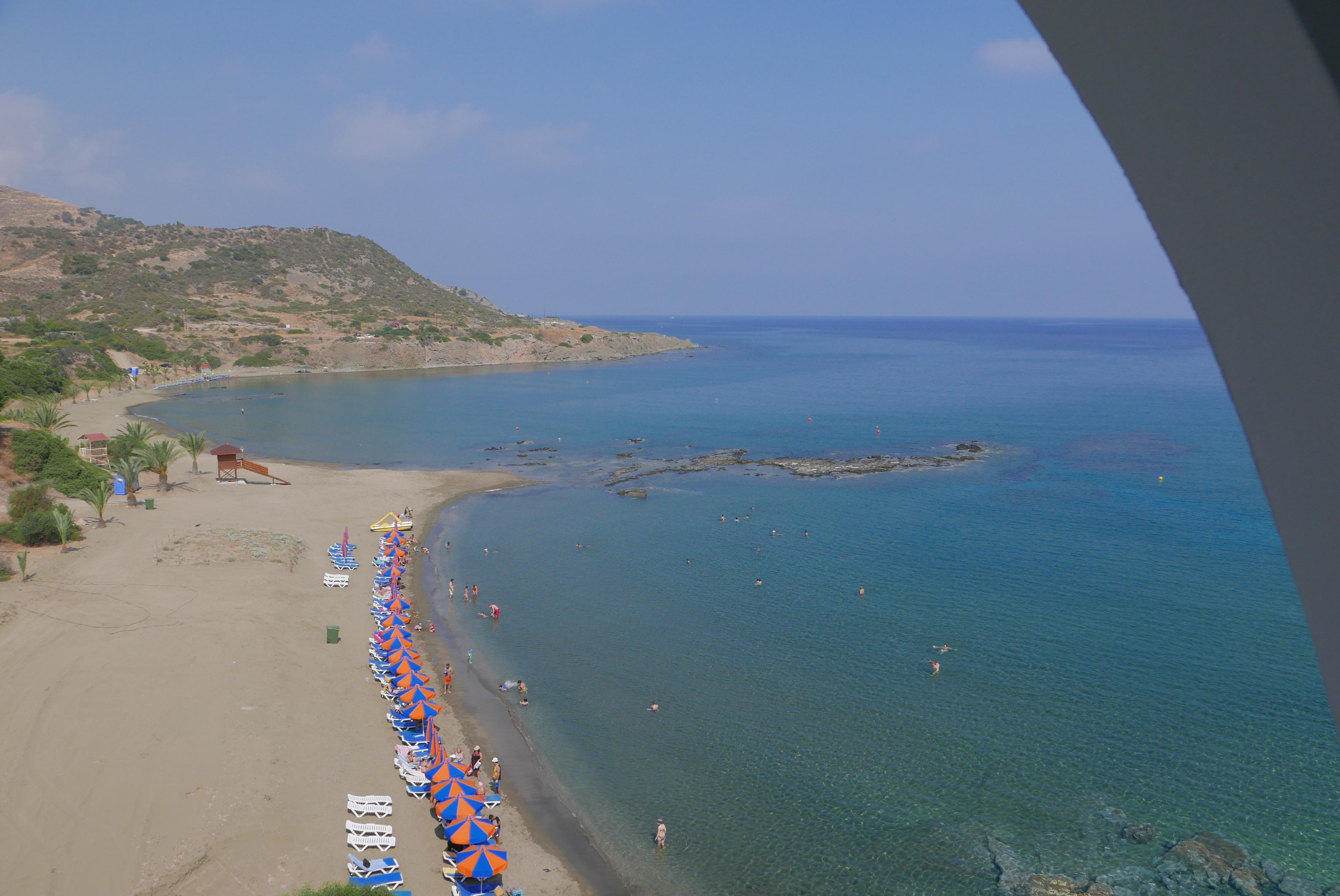 E.J. Pyrgos Bay Hotel Extérieur photo