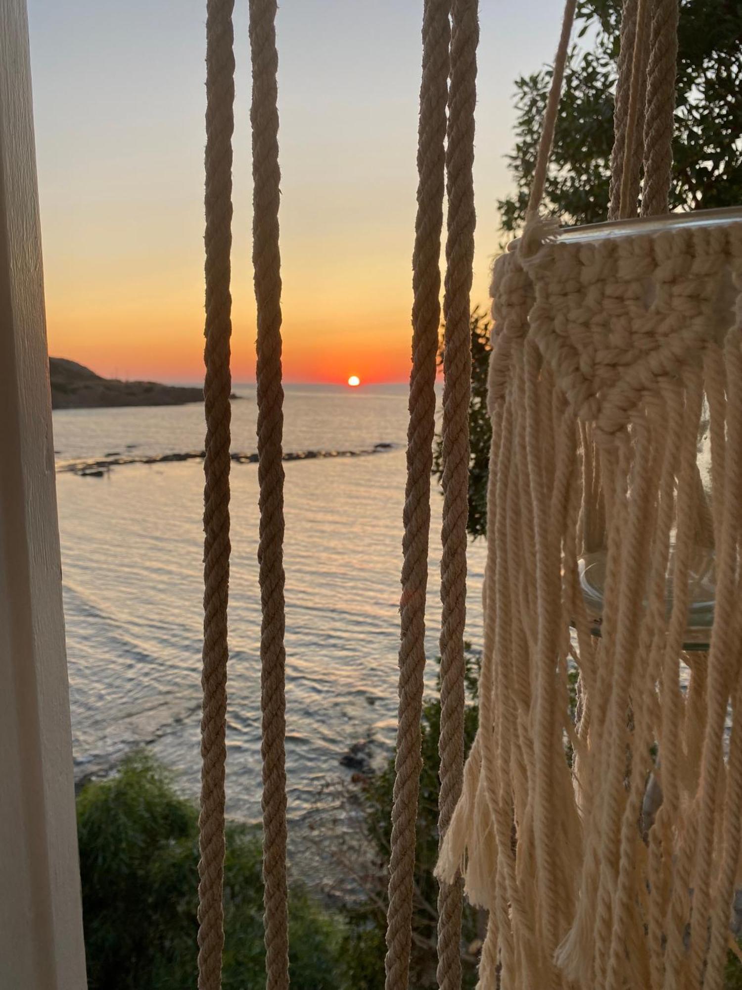 E.J. Pyrgos Bay Hotel Extérieur photo